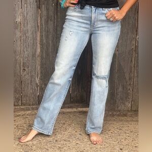 Judy Blue Mid-rise Straight Jeans